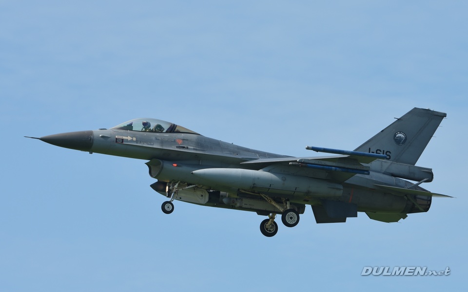 F-16AM J-616 322sqn